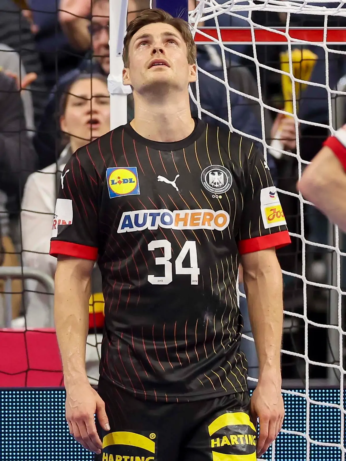 Rune Dahmke Germany schaut enttaeuscht, Men s EHF EURO 2024, Germany vs Denmark, Lanxess Arena, 26.01.2024, Cologne, Deutschland. *** Rune Dahmke Germany looks disappointed, Men s EHF EURO 2024, Germany vs Denmark, Lanxess Arena, 26 01 2024, Cologne, Germany
