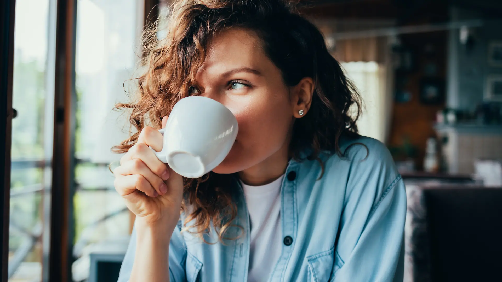 Viele starten den Tag mit einer Tasse Kaffee - aber ist das eine gute Idee?