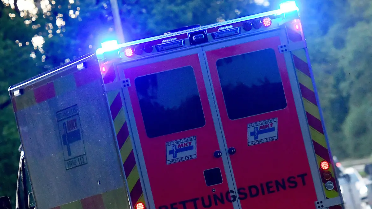 Rettungswagen, Rettungsdienst, Notarzt am 05.06.2022 in Muenchen. Allgemeines Bild. Symbolfoto.