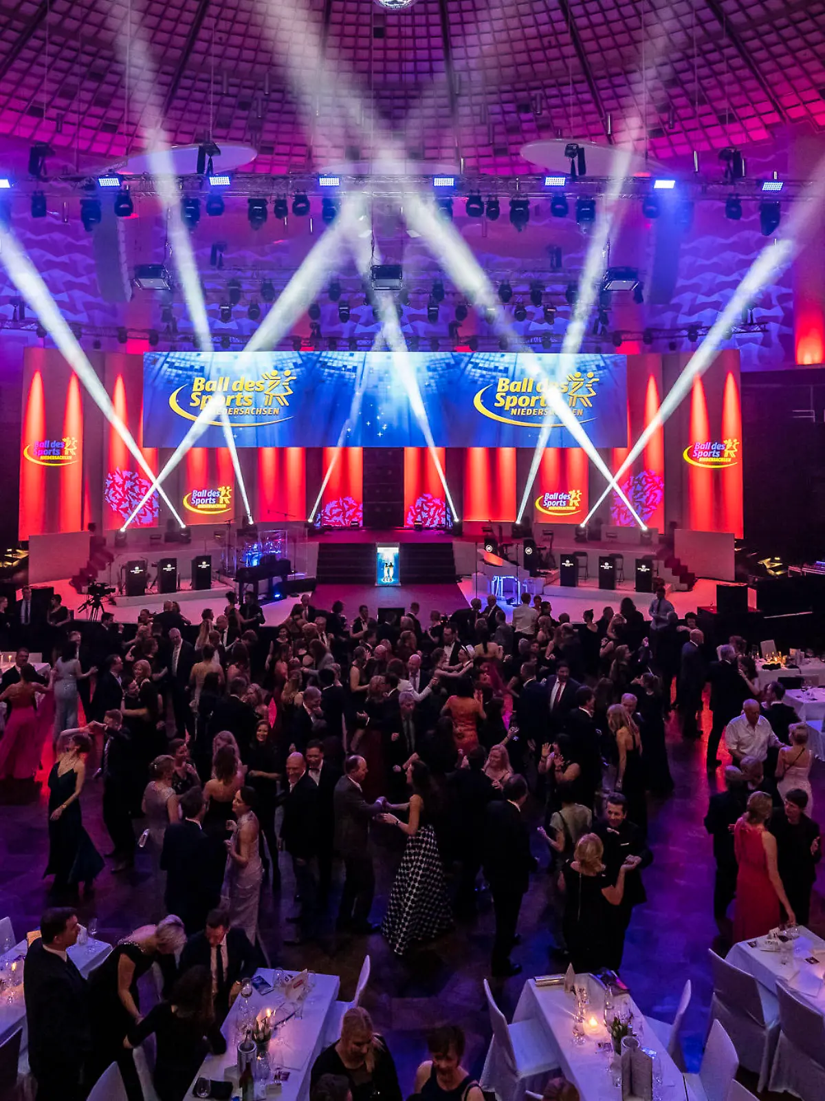 Der Ball des Sports Niedersachsen ist eine der festlichsten Galanächte des Jahres bei uns in Niedersachsen!
