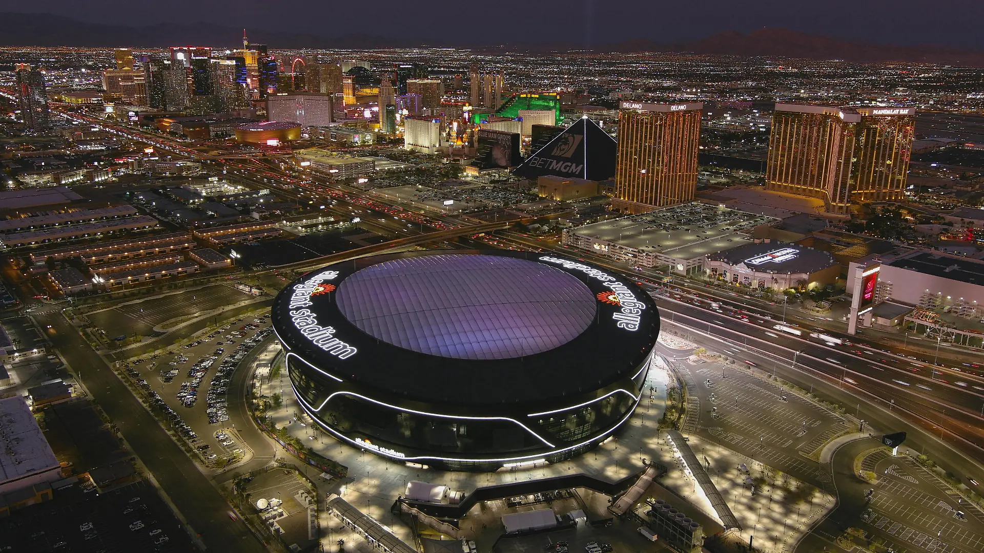 NFL, American Football Herren, USA Pro Bowl Games-Allegiant Stadium Views Feb 4, 2023 Paradise, NV, USA A general overall aerial view of Allegiant Stadium, the site of the 2023 Pro Bowl Games and Super Bowl 58 LVIII. Paradise Allegiant Stadium Nevada United States, EDITORIAL USE ONLY PUBLICATIONxINxGERxSUIxAUTxONLY Copyright: xKirbyxLeex 20230204_tbs_al2_365