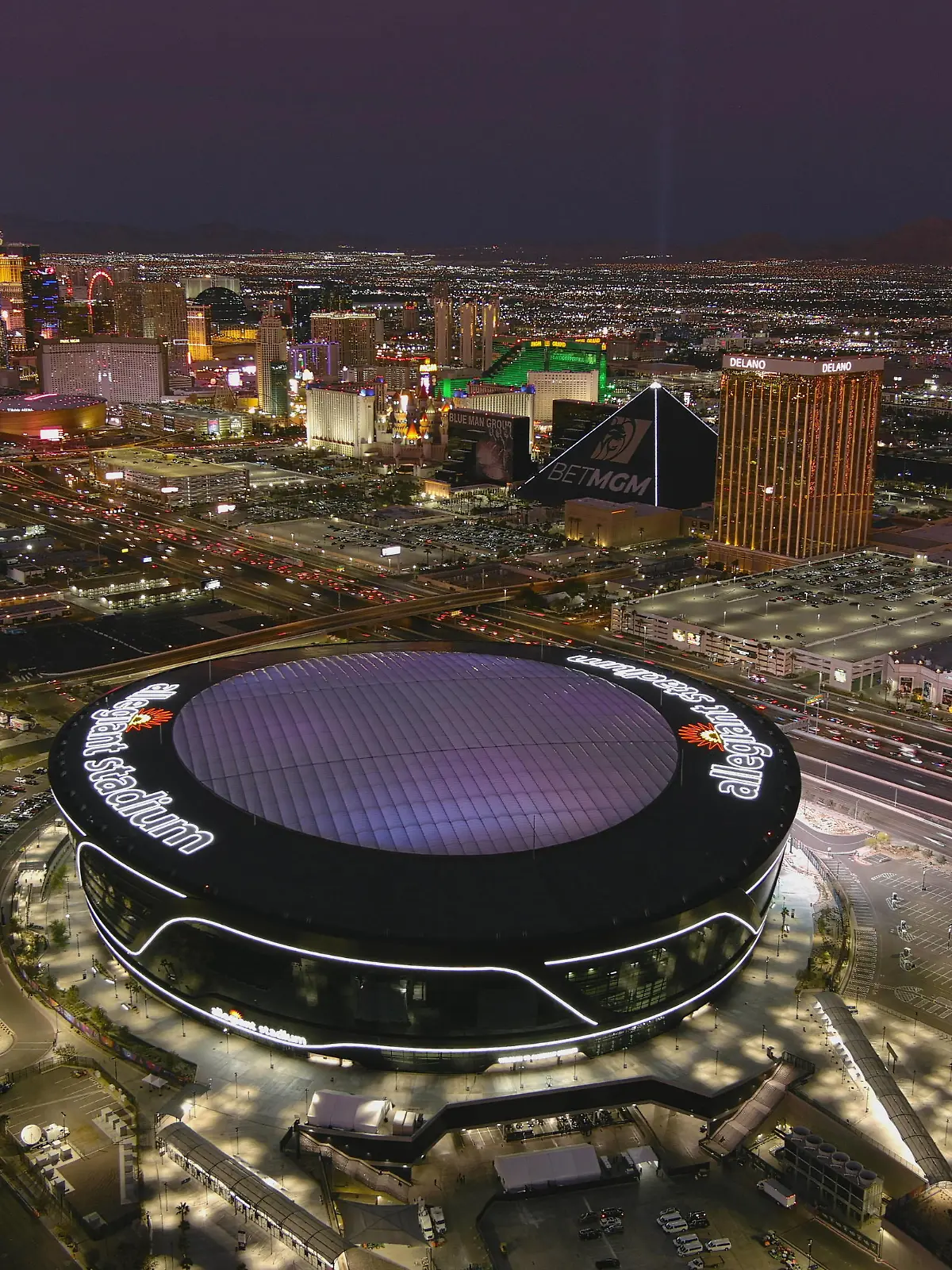 NFL, American Football Herren, USA Pro Bowl Games-Allegiant Stadium Views Feb 4, 2023 Paradise, NV, USA A general overall aerial view of Allegiant Stadium, the site of the 2023 Pro Bowl Games and Super Bowl 58 LVIII. Paradise Allegiant Stadium Nevada United States, EDITORIAL USE ONLY PUBLICATIONxINxGERxSUIxAUTxONLY Copyright: xKirbyxLeex 20230204_tbs_al2_365