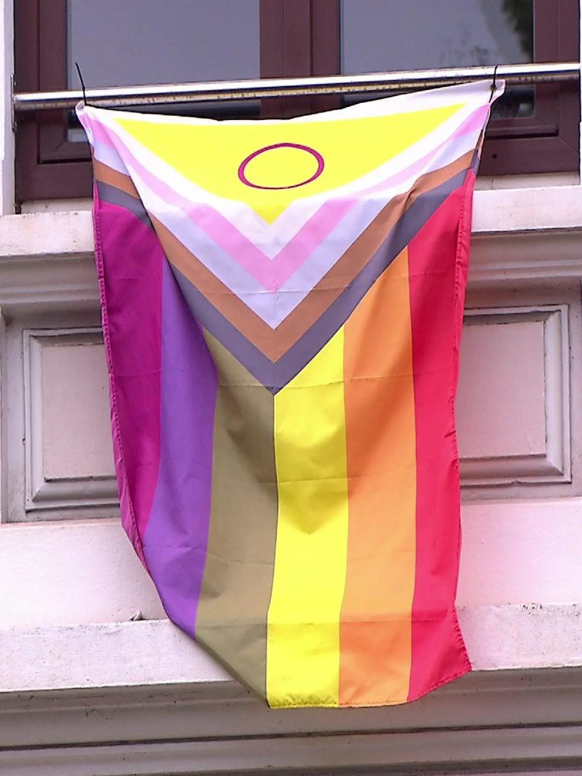 "Progress Pride"-Fahne