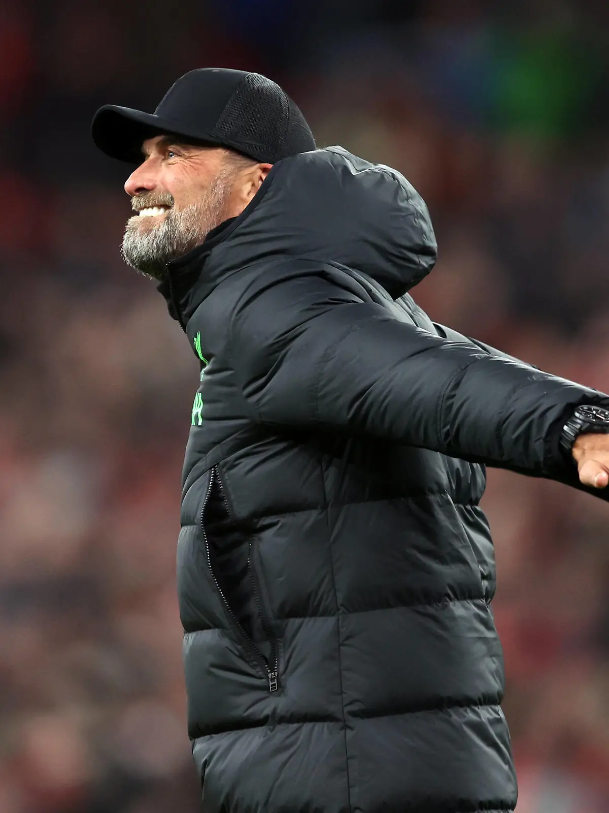 Liverpool mamager Jürgen Klopp celebrates winning the game at full time with the fans Liverpool v Chelsea, Premier League, Football, Anfield, Liverpool, UK - 31 Jan 2024 EDITORIAL USE ONLY No use with unauthorised audio, video, data, fixture lists, club/league logos or live services. Online in-match use limited to 120 images, no video emulation. No use in betting, games or single club/league/player publications. PUBLICATIONxINxGERxSUIxAUTxHUNxGRExMLTxCYPxROUxBULxUAExKSAxONLY Copyright: xPaulxGreenwood/Shutterstockx 14324995bt