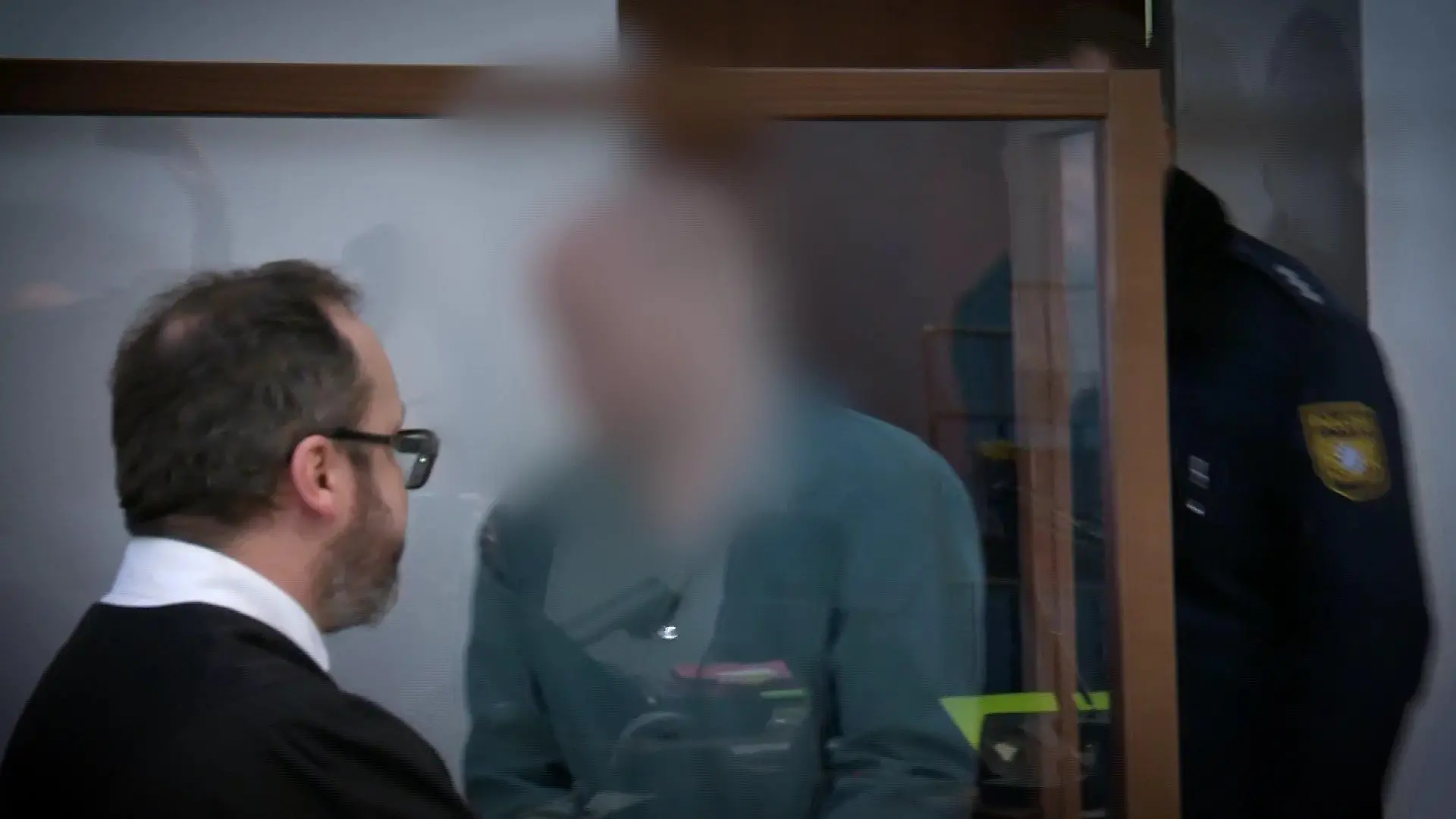 Daniel T. beim Prozessauftakt vor dem Landgericht Hof