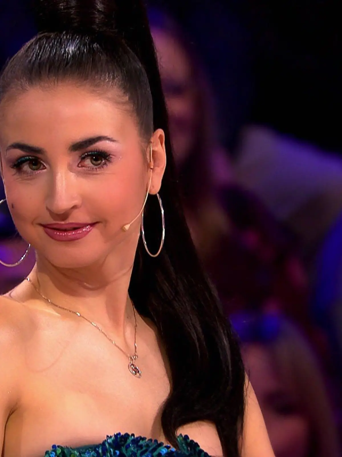 Micele tanzt bei "Das Supertalent" auf Highheels
