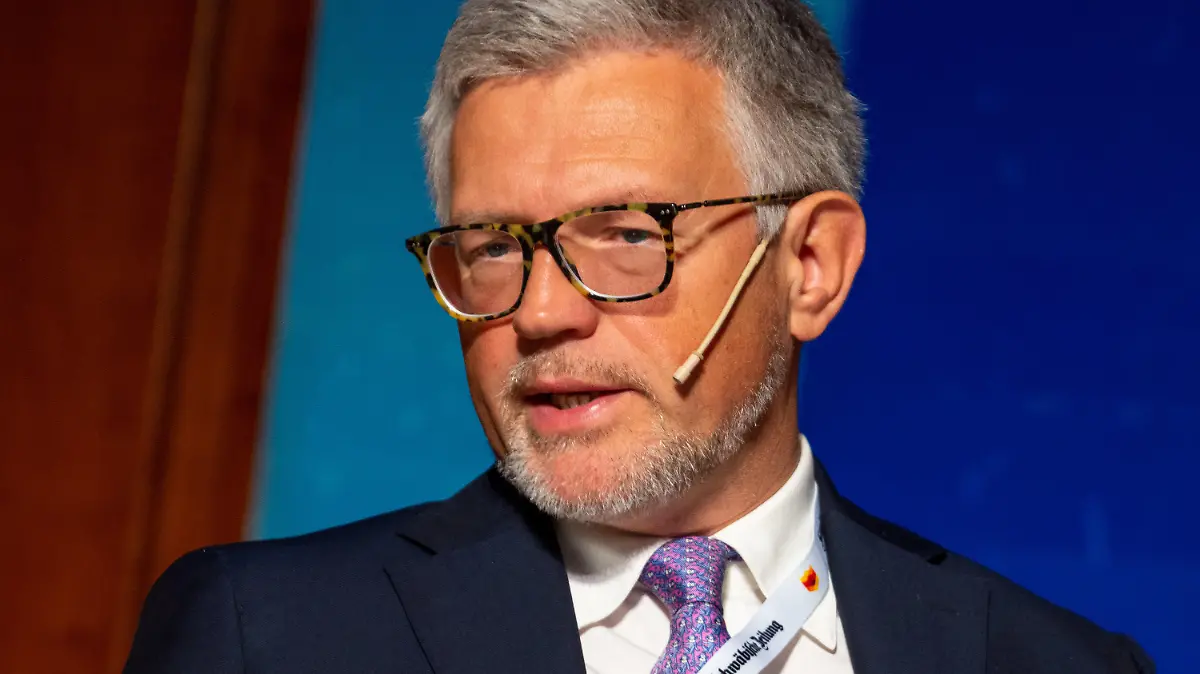 20.09.2022, Baden-Württemberg, Friedrichshafen: Beim Bodensee Business Forum diskutiert der ukrainische Botschafter Andrij Melnyk im Graf-Zeppelin-Haus. Das Wirtschaftstreffen befasst sich mit der Bewältigung der verschiedenen Krisen. Foto: Stefan Puchner/dpa +++ dpa-Bildfunk +++