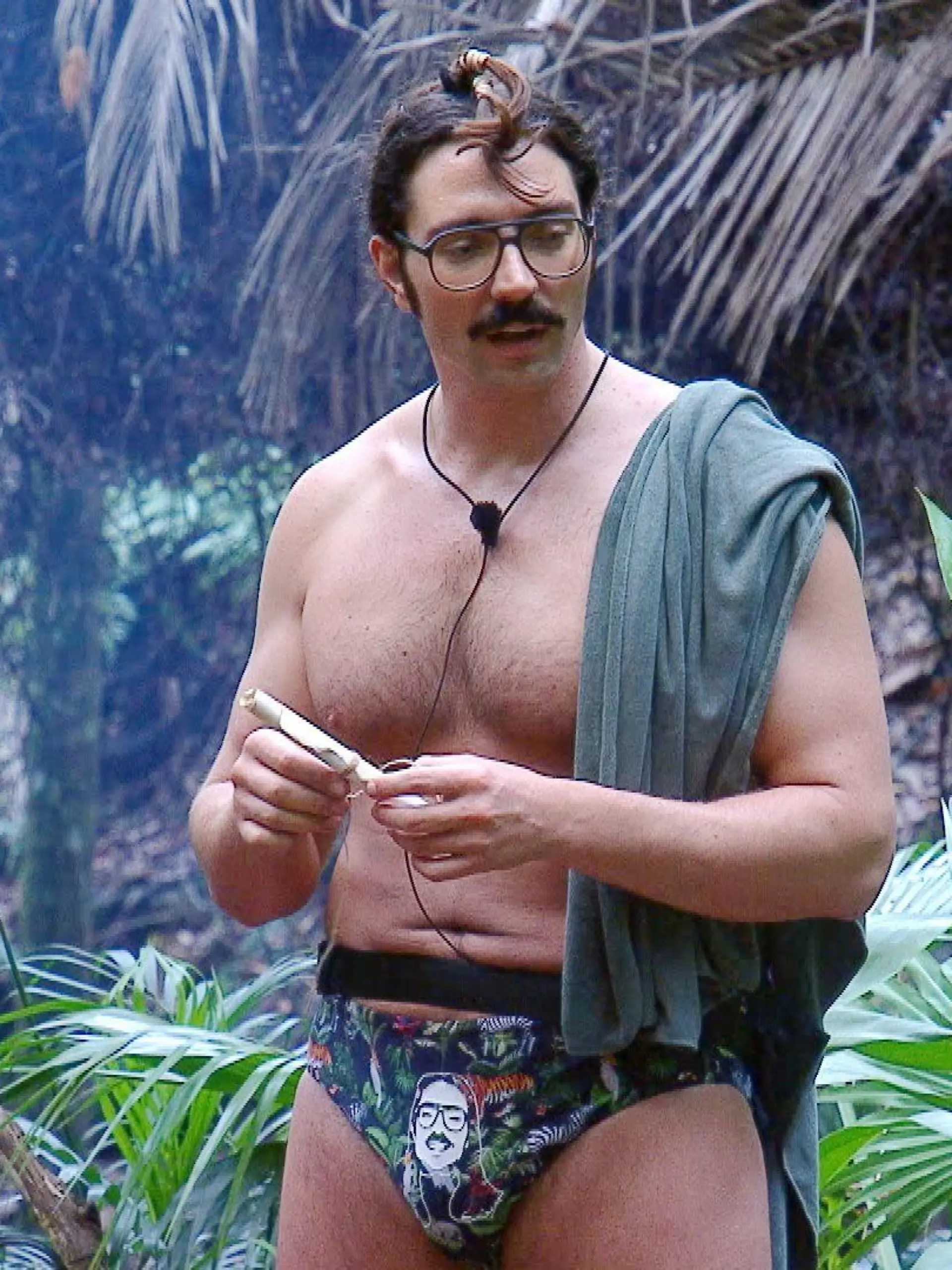 ACHTUNG: SPERRFRIST FÜR ALLE MEDIEN BIS ZUM SHOWENDE, DONNERSTAG, 01.02.2024, 24:00 UHR !!! Tag 14 im Camp. "Seid ihr bereit für eine Nachricht aus dem Dschungeltelefon?", fragt Fabio Knez. Die Stars müssen die Luxusartikel abgeben.
+++ Die Verwendung des sendungsbezogenen Materials ist nur mit dem Hinweis und Verlinkung auf RTL+ gestattet. +++