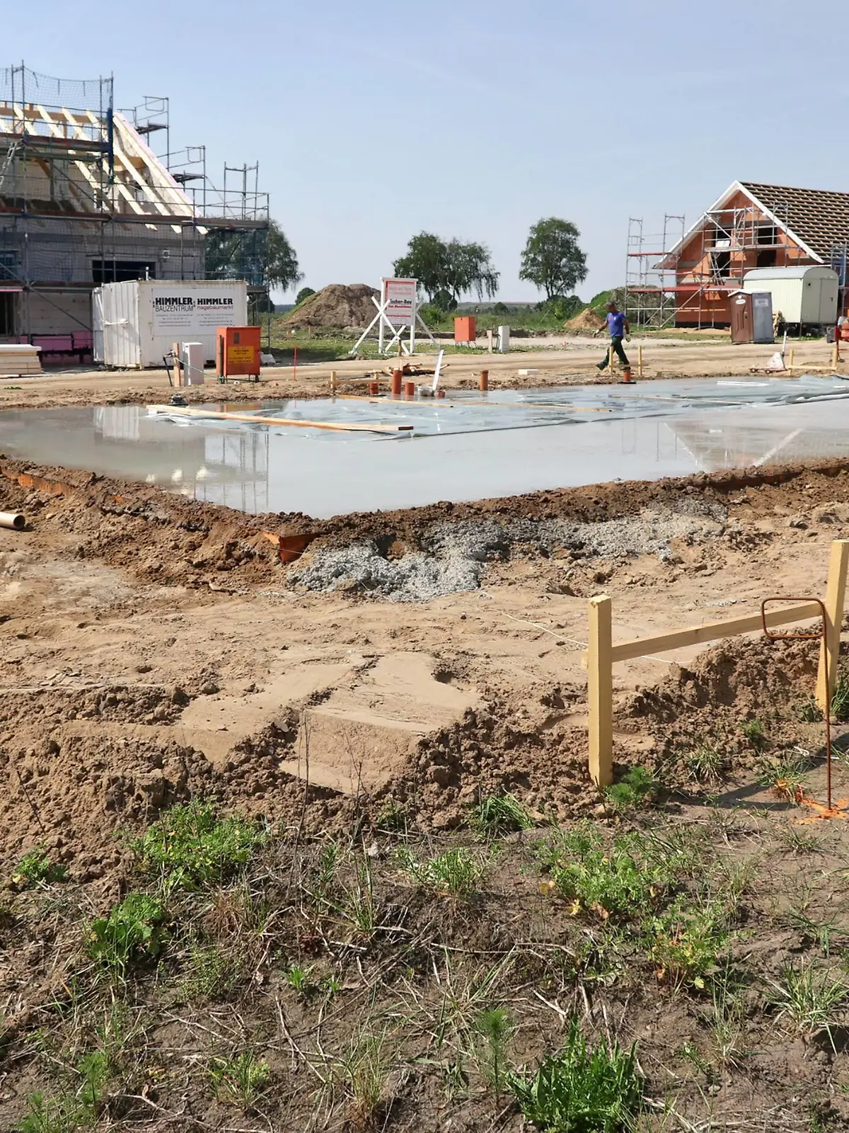  Neubaugebiet - gesehen am 15.05.2018 in Burgdorf bei Hannover *** Development area seen on 15 05 2018 in Burgdorf near Hannover