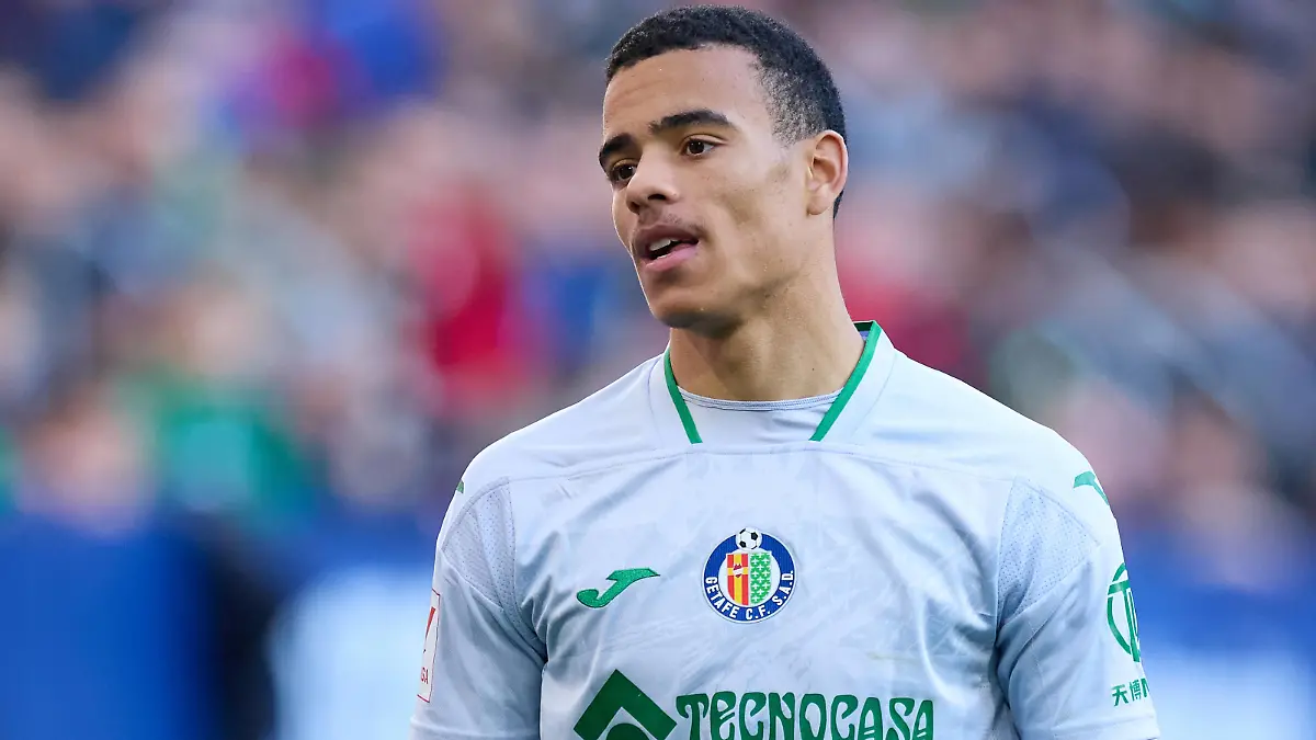 January 21, 2024: Mason Greenwood of Getafe CF looks on during the LaLiga EA Sports match between CA Osasuna and Getafe CF at El Sadar on January 21, 2024, in Osasuna, Spain. - ZUMAa181 20240121_zaa_a181_033 Copyright: xRicardoxLarreinax