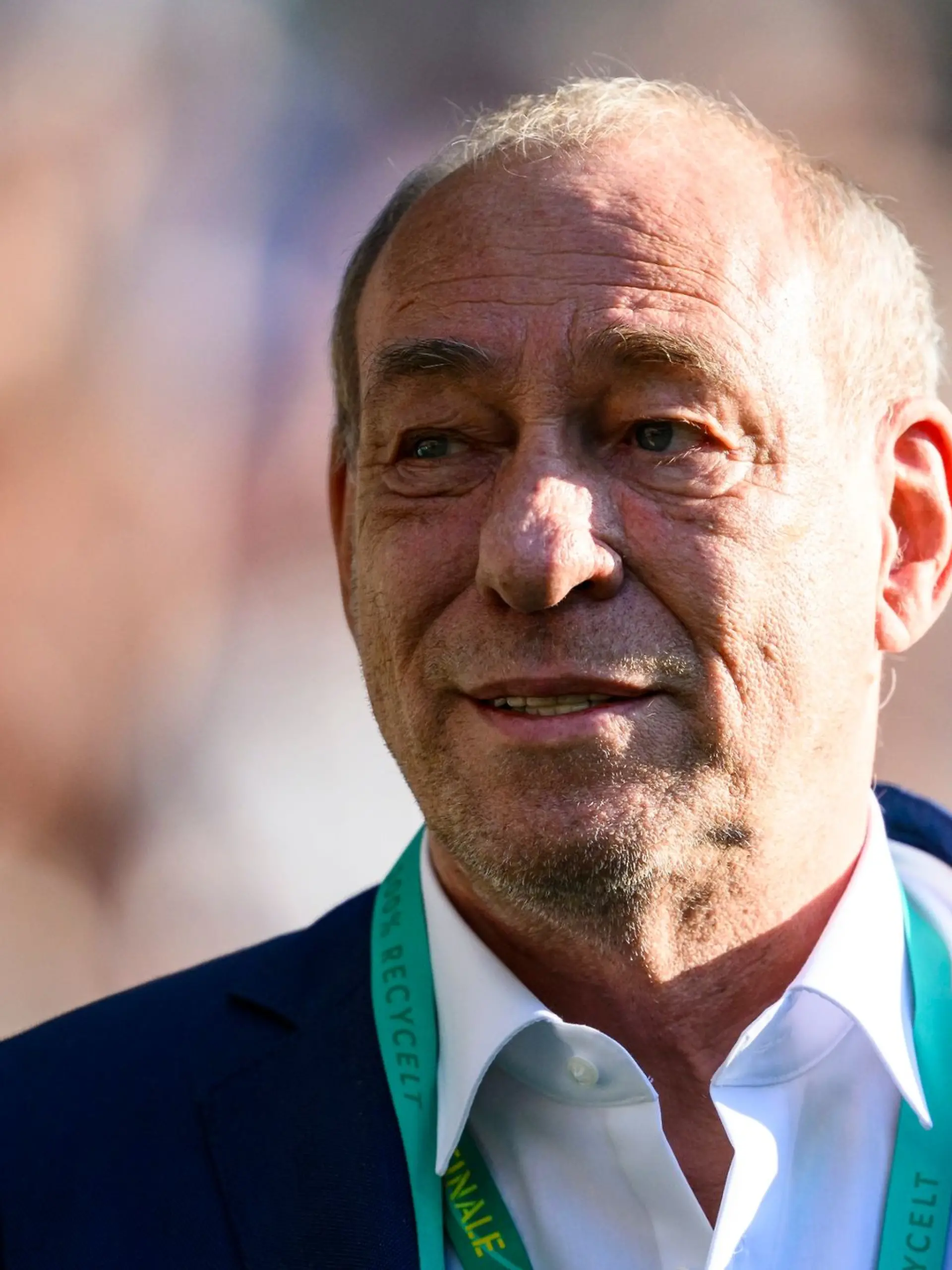 Peter Fischer, Präsident von Eintracht Frankfurt, nimmt bei der Mitgliederversammlung seinen Abschied.
