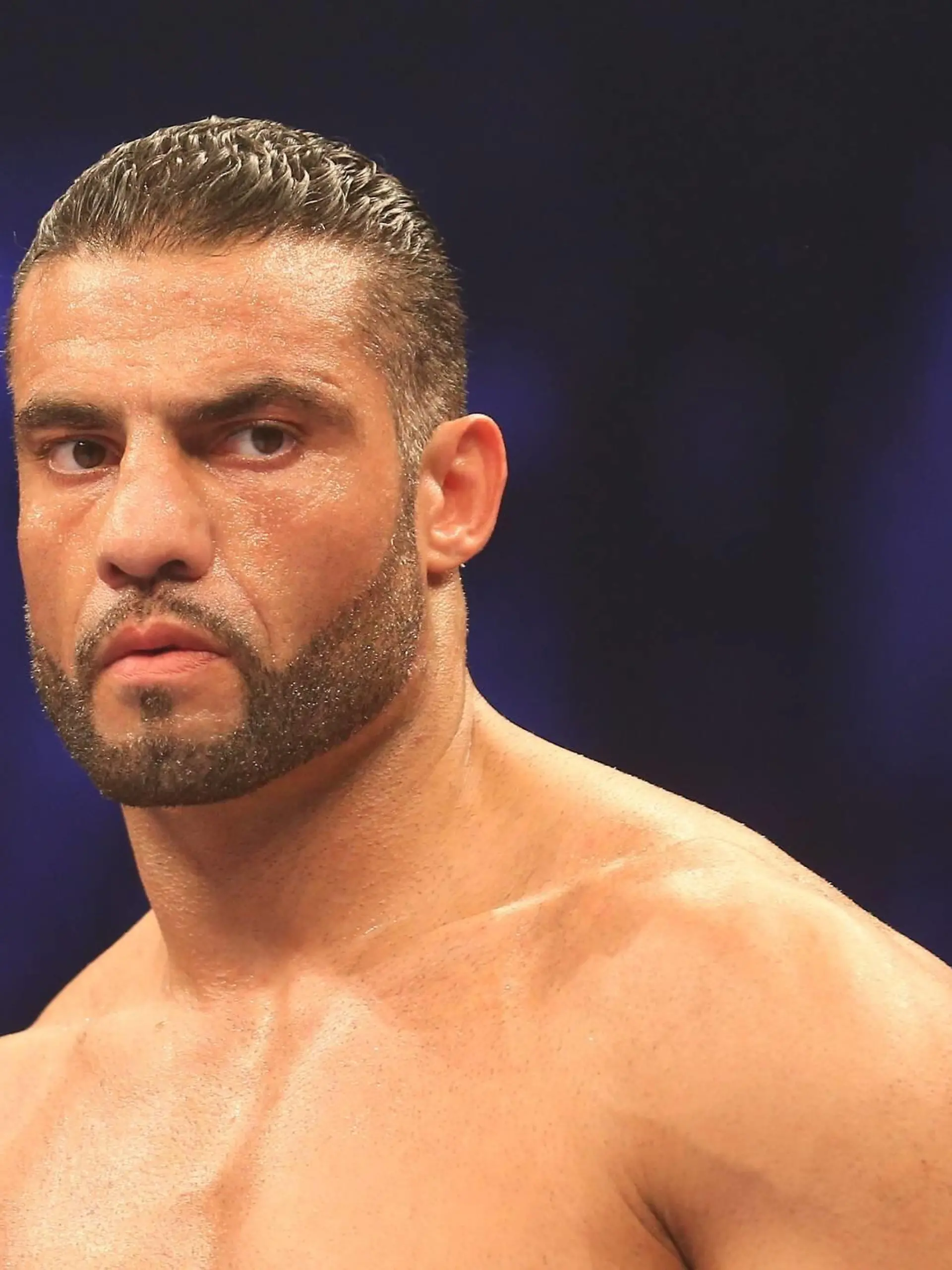 Boxen, WBA-Schwergewichts-Weltmeisterschaft 2017 Manuel Charr - Alexander Ustinov am 25.11.2017 in der König-Pilsener-Arena in Oberhausen Manuel Charr (Deutschland) *** Boxing WBA Heavyweight World Championship 2017 Manuel Charr Alexander Ustinov on 25 11 2017 in the King Pilsener Arena in Oberhausen Manuel Charr Germany MH  