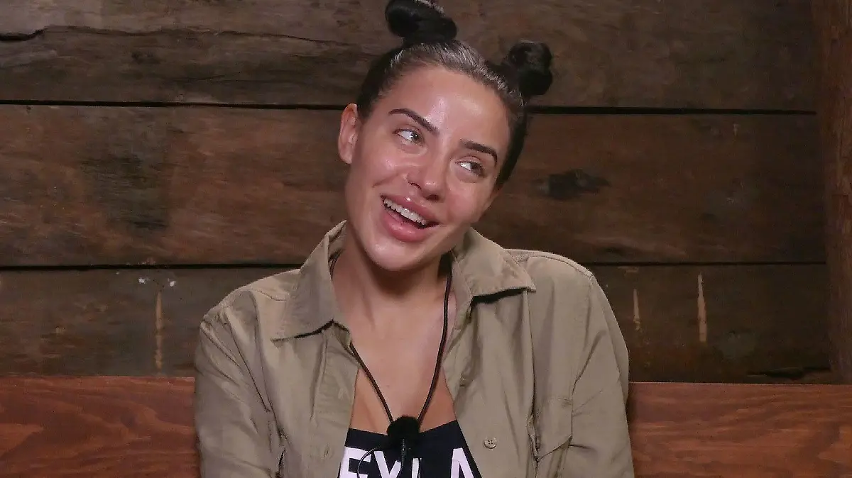 ACHTUNG: SPERRFRIST FÜR ALLE MEDIEN BIS ZUM SHOWENDE, DONNERSTAG, 01.02.2024, 24:00 UHR !!!  Tag 14 im Camp. Leyla Lahouar schwärmt im Dschungeltelefon von Mike.+++ Die Verwendung des sendungsbezogenen Materials ist nur mit dem Hinweis und Verlinkung auf RTL+ gestattet. +++