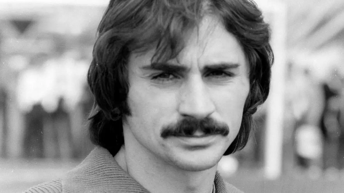Bildnummer: 12949300 Datum: 13.04.1976 Copyright: imago/Fred Joch
Torwart Miguel Angel Gonzalez (Real CF Madrid); ORD0302c Fussball Herren Porträt Spanien sw vneg xmk xdp ysf 1975 1976 hoch
Image number 12949300 date 13 04 1976 Copyright imago Fred Yoke Goalkeeper Miguel Angel Gonzalez Real CF Madrid Football men Portrait Spain SW Vneg xmk YSF 1975 1976 vertical