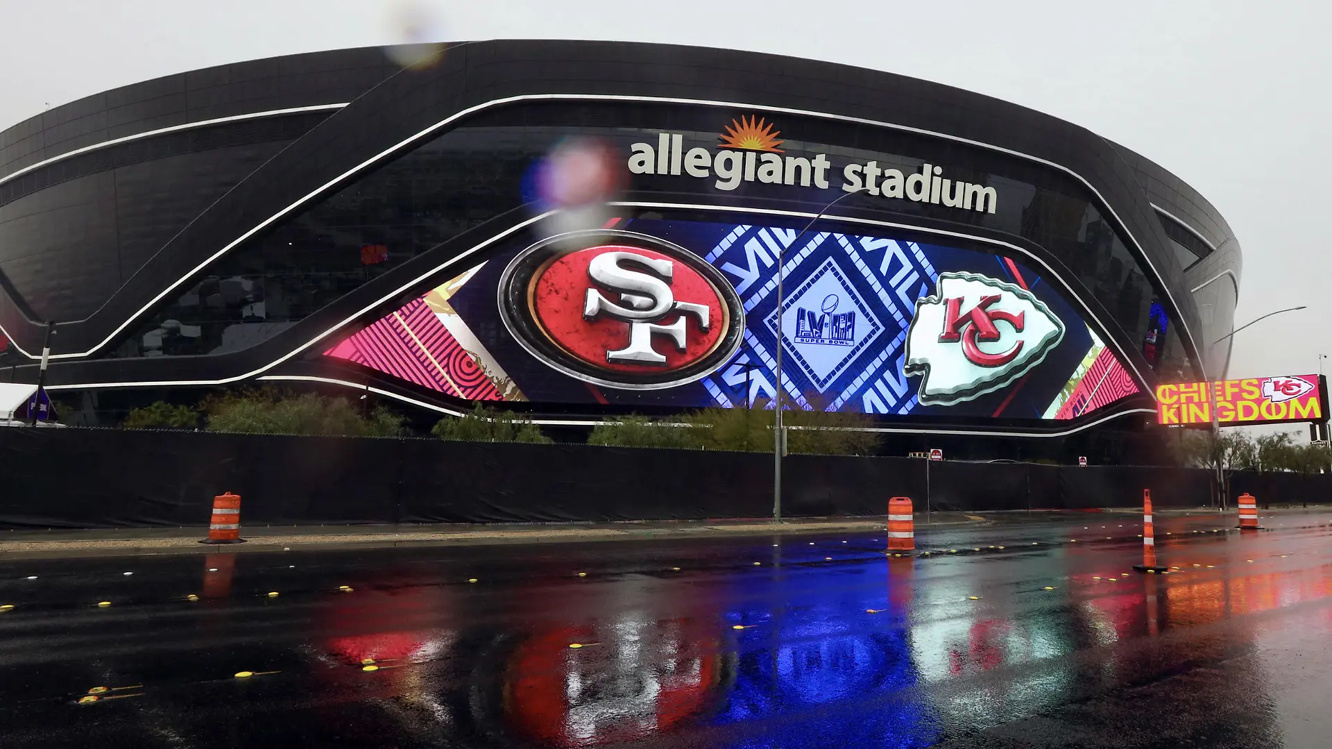 Allegiant Stadium, where SuperBowl 58 will be held, is seen during a rain storm in Las Vegas, Nevada, February 5, 2024. REUTERS/Maria Alejandra Cardona