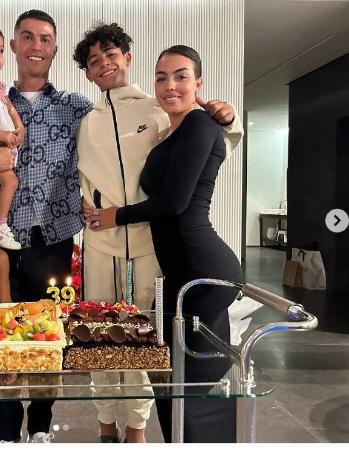 Cristiano Ronaldo feiert seinen 39. Geburtstag im kreise seiner Liebsten