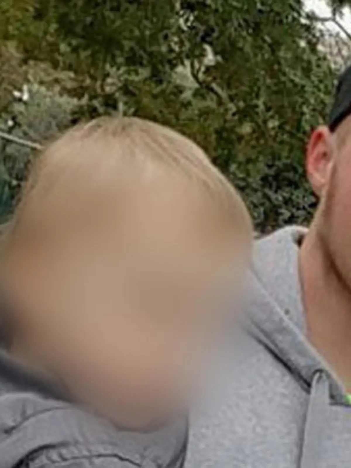 Auf seine Flucht nahm er Sohn Luca mit.