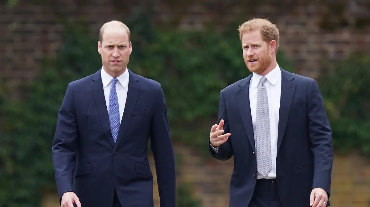 Duke of Sussex autobiography - Spare. File photo dated 01/07/2021 of the then, Duke of Cambridge and the Duke of Sussex, arriving for the unveiling of a statue they commissioned of their mother Diana, Princess of Wales in the Sunken Garden at Kensington Palace, London, on what would have been her 60th birthday. The Duke of Sussex has described how a "red mist" came over the Prince of Wales during his alleged physical assault, as the revelations from his memoir continued. Issue date: Friday January 6, 2023. See PA story ROYAL Sussex. Photo credit should read: Yui Mok/PA Wire URN:70467377