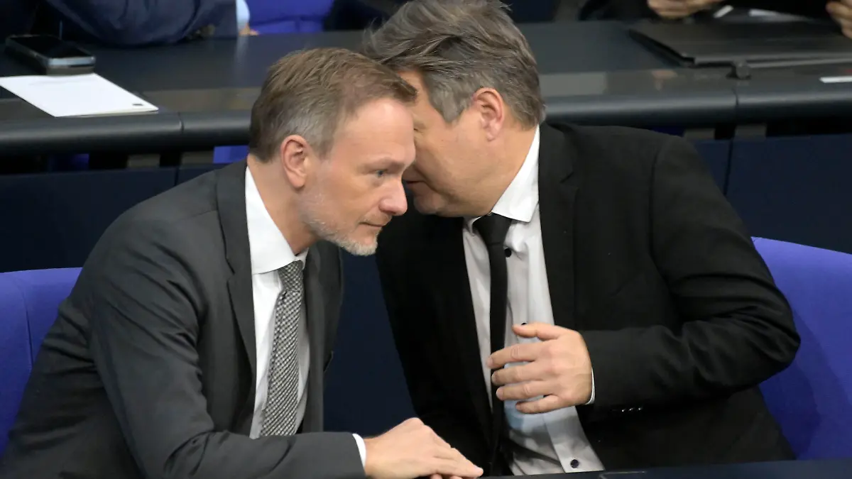 Christian Lindner und Robert Habeck in der 150. Sitzung des Deutschen Bundestages im Reichstagsgebäude. Berlin, 31.01.2024