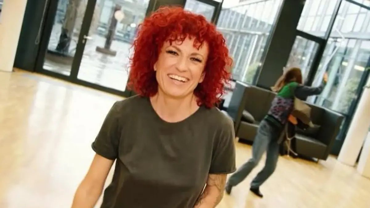 Dschungelkönigin Lucy Diakovska auf Tour bei RTL