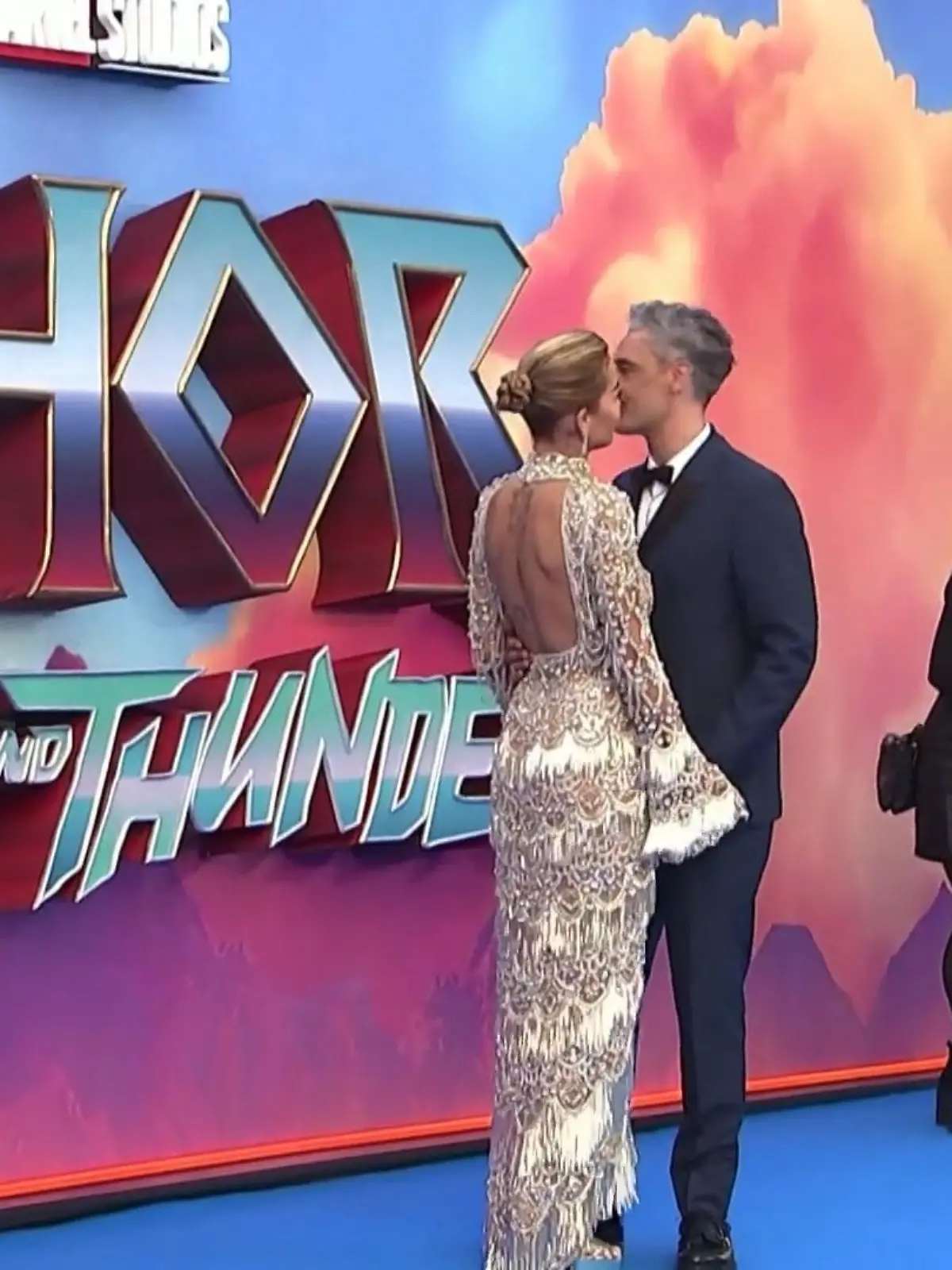 Bild zu: "Hat Rita Ora heimlich geheiratet?"