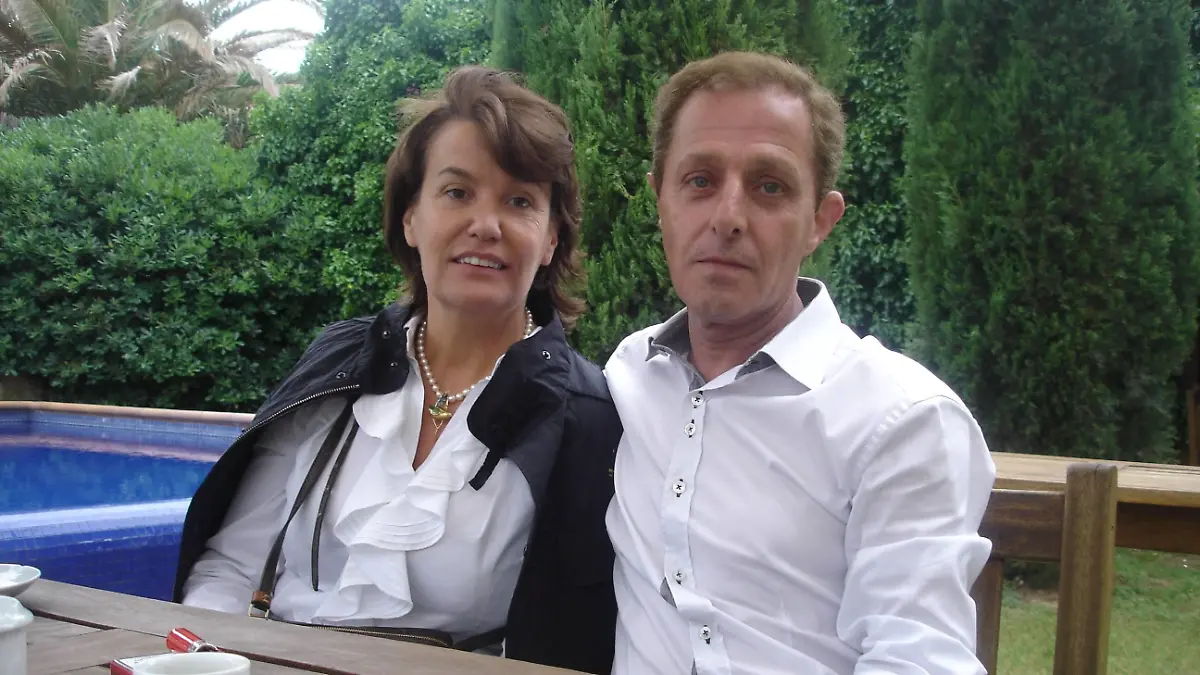 Bildnummer: 58103545 Datum: 09.06.2012 Copyright: imago/Reporters
SPAIN, MONELLS. June 09, 2012 The belgian woman, INGRID SARTIAU and the spanish man ALBERT SOLA, who swear that they are King Juan Carlos true children. ¬ PUBLICATIONxINxGERxSUIxAUTxHUNxONLY Entertainment People Adel Kinder König ESP privat Familie Geschwister x0x xkg 2012 quer Aufmacher premiumd
58103545 Date 09 06 2012 Copyright Imago Reporters Spain June 09 2012 The Belgian Woman Ingrid and The Spanish Man Albert Sola Who Swear Thatcher They are King Juan Carlos True Children PUBLICATIONxINxGERxSUIxAUTxHUNxONLY Entertainment Celebrities Adel Children King ESP private Family Siblings x0x xkg 2012 horizontal Highlight premiumd