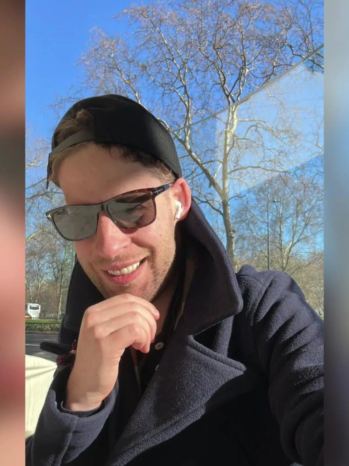 Cieran M. gab sich unter anderem als Anwalt oder Pilot aus.