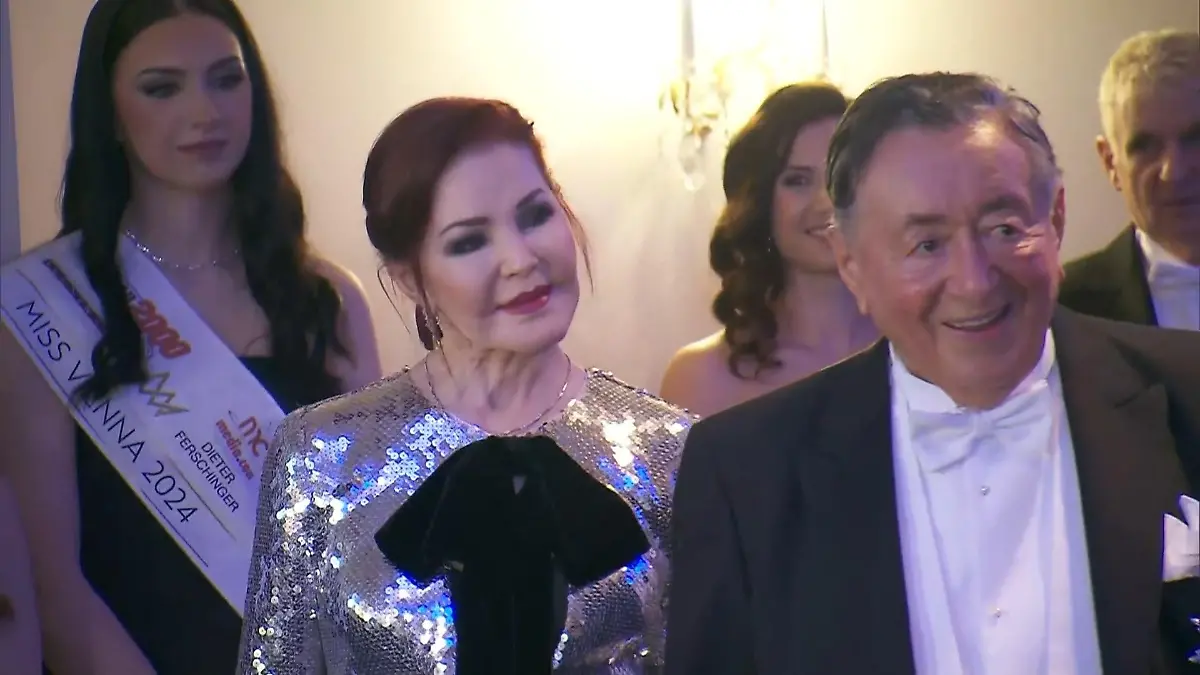 Starauflauf beim Wiener Opernball Pochers, Presley & Co.