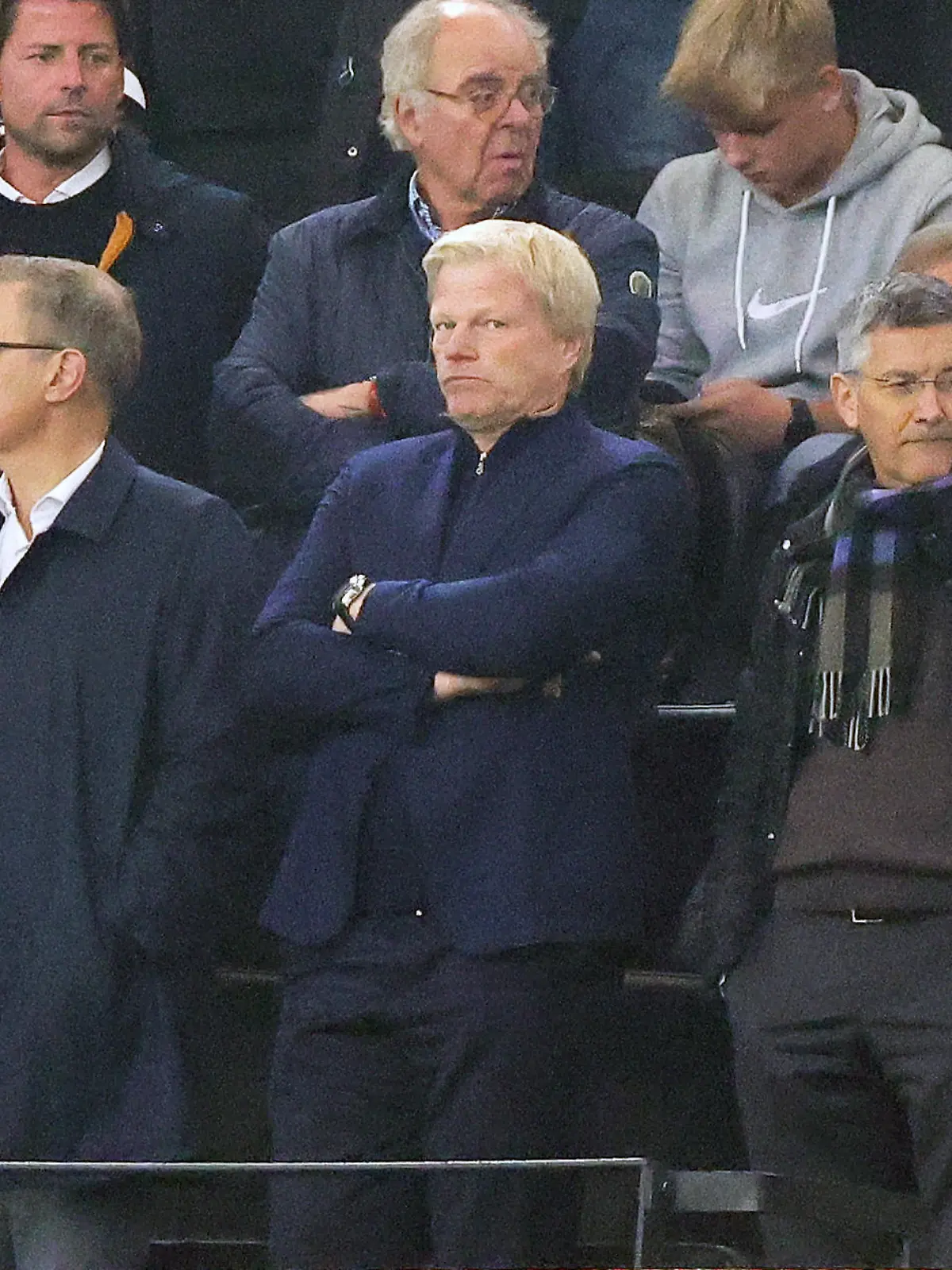 firo : 08.10.2022, Fussball, Fußball, 1. Liga, 1.Bundesliga, Saison 2022/2023, BVB Borussia Dortmund - FC Bayern München Muenchen 2:2 FCB Vorstand , Vorstandsvorsitzender , Bayern-Boss , Boss , Oliver Kahn , FCB Präsident , Herbert Hainer , FCB Karl Hopfner ,