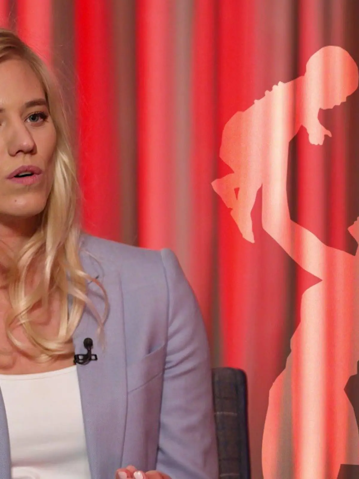 Larissa Marolt spielt "Ein Promi ein Joker"
