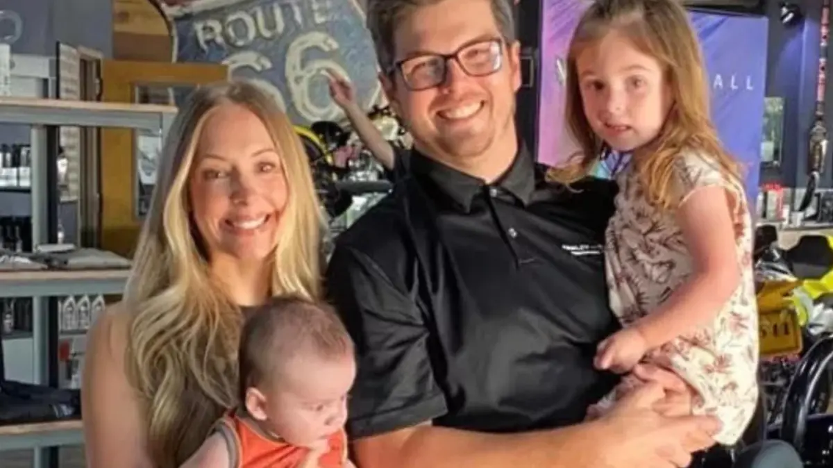 Kirstie (l.) wurde bei dem Angriff lebensgefährlich verletzt, ihre beiden Kinder getötet.