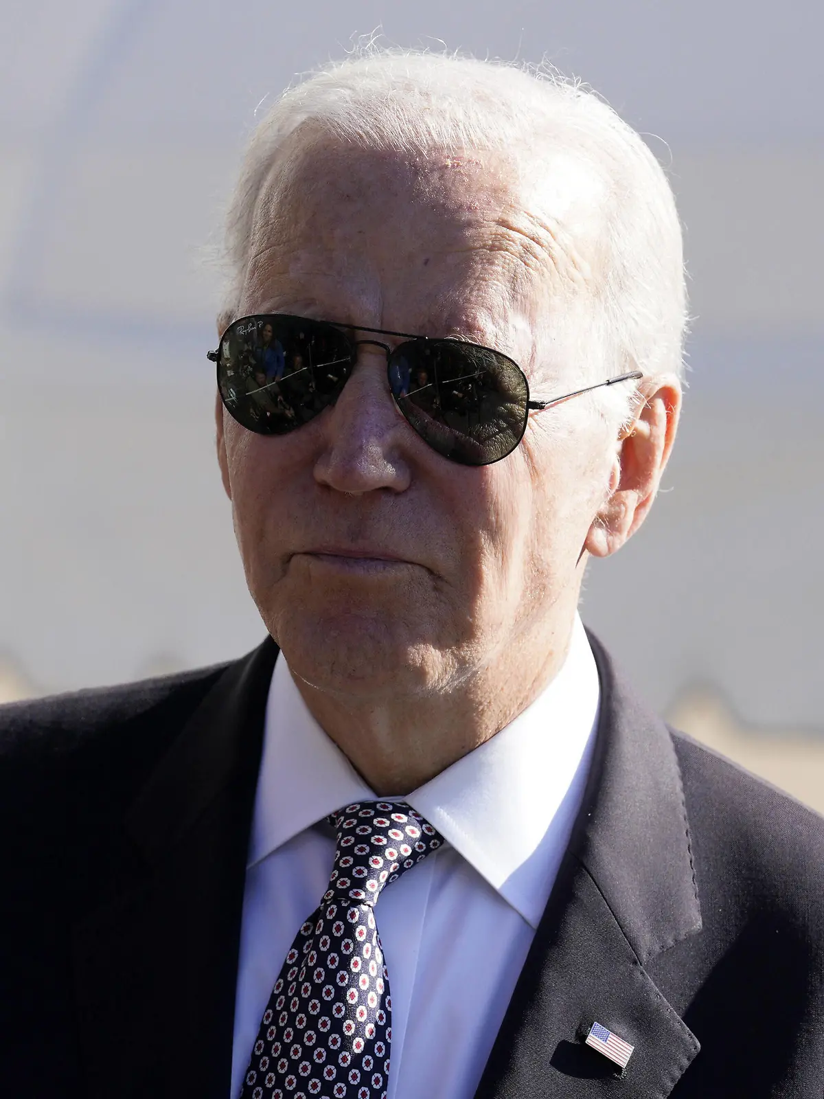 USA, Joe Biden Pressestatement im Weißen Haus in Washington U.S. President Joe Biden speaks to the members of the media on the South Lawn walks of the White House in Washington before his departure to Poughkeepsie, New York on October 6, 2022. 1 WAX20221006703 YurixGripas
