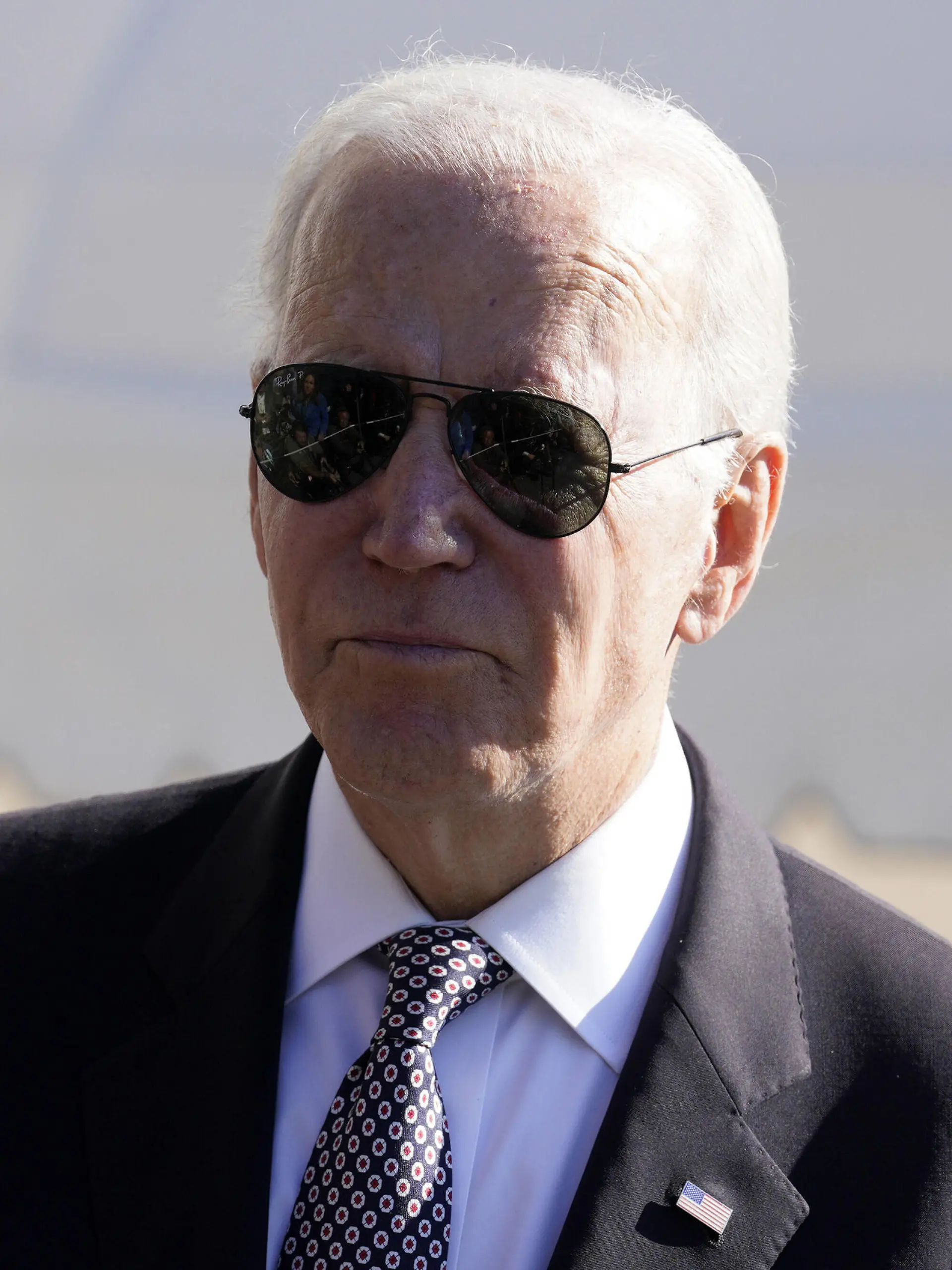 USA, Joe Biden Pressestatement im Weißen Haus in Washington U.S. President Joe Biden speaks to the members of the media on the South Lawn walks of the White House in Washington before his departure to Poughkeepsie, New York on October 6, 2022. 1 WAX20221006703 YurixGripas