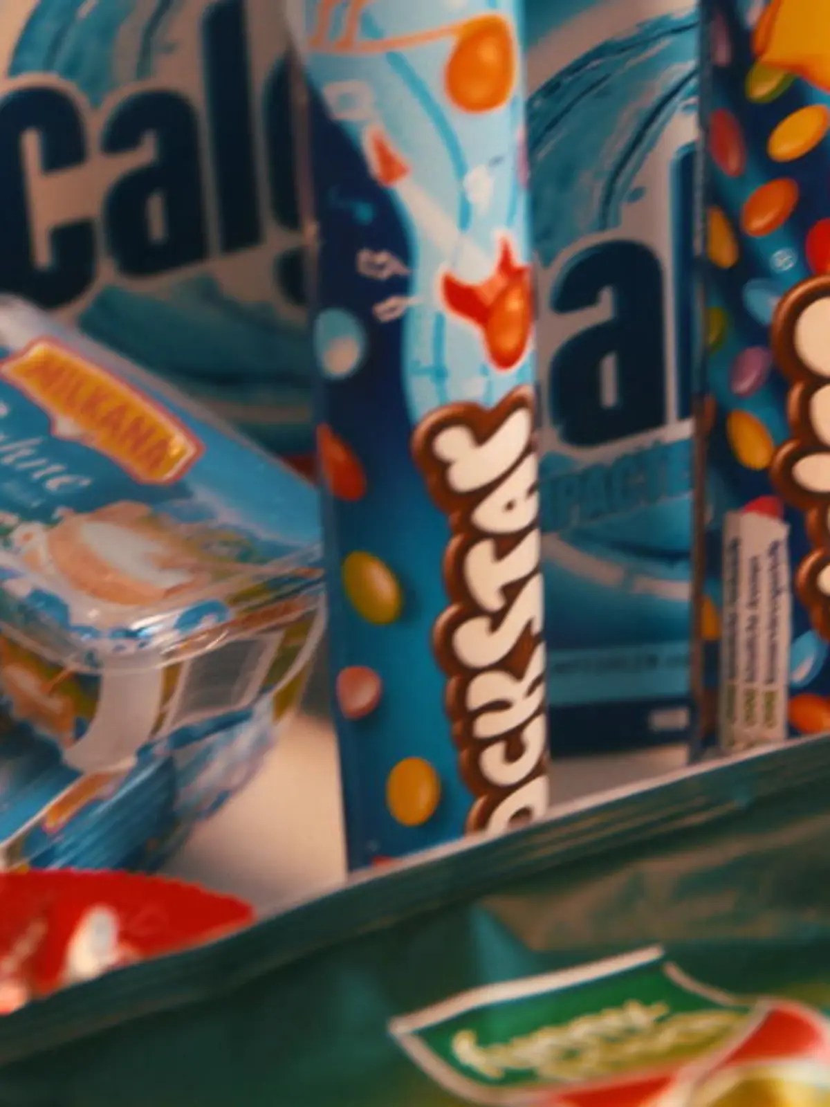 Billiger und besser als beim Discounter, geht das überhaupt? Ja! Denn richtig günstig einkaufen kann man jetzt im Bio-Supermarkt und das vor allem dann, wenn man nicht an den typischen Markenprodukten festhält aber trotzdem nicht auf Qualität verzichten möchte. Wie das funktioniert sehen Sie oben im Video.