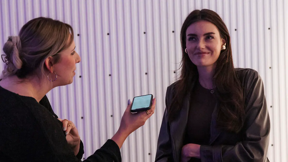 Celine Bethmann gibt RTL ein Interview über ihren Beziehungsstatus.