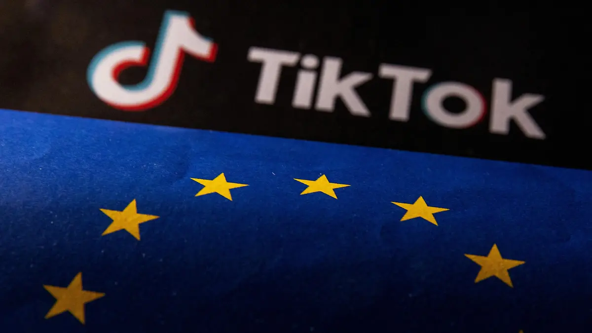 FILE PHOTO: EU flag and TikTok logo are seen in this illustration taken, June 2, 2023. REUTERS/Dado Ruvic/Illustration/File Photo
