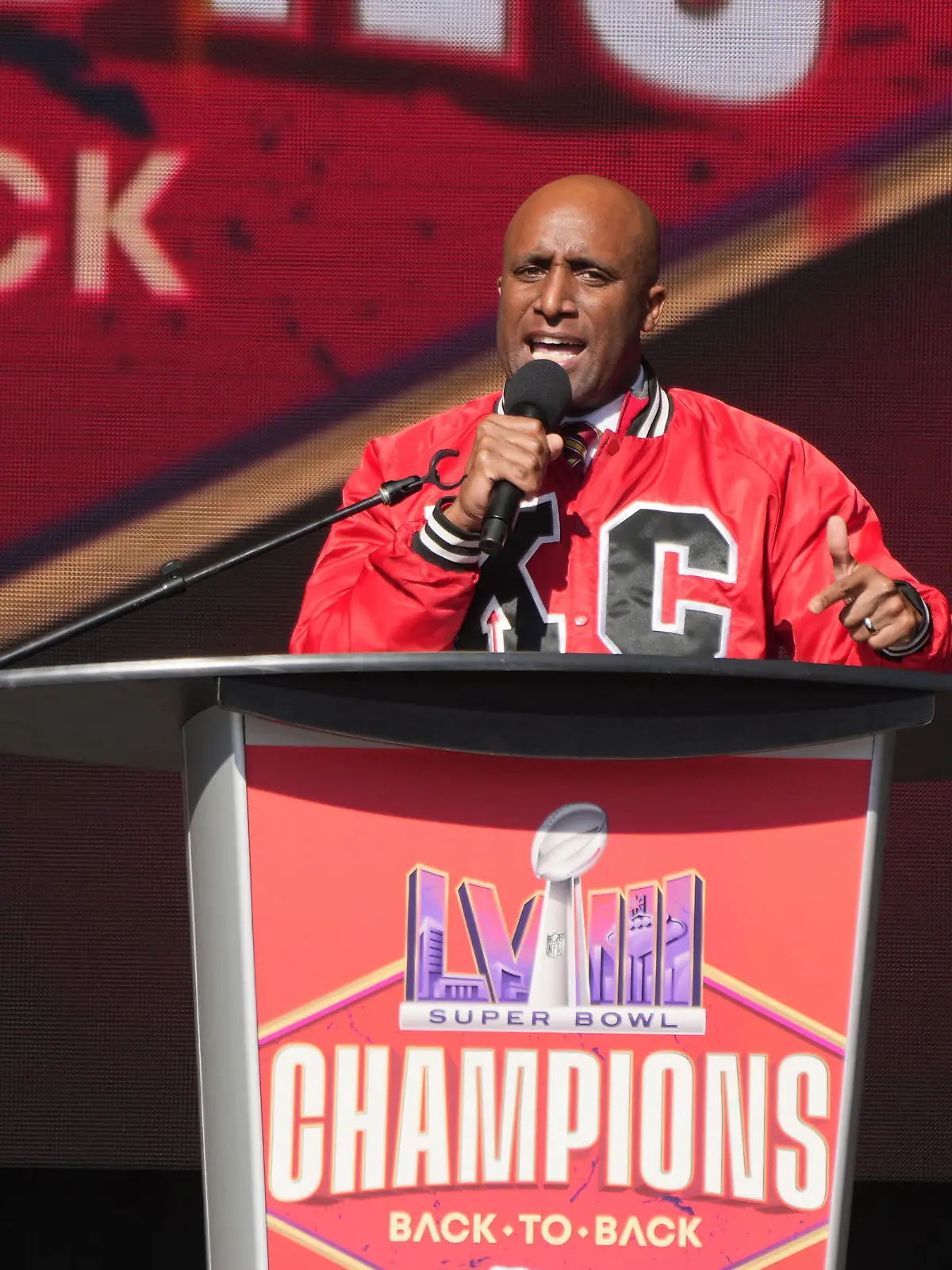 Feb 14, 2024; Kansas City, MO, USA;   Kansas City mayor Quinton Lucas addresses the crowd on stage during the celebration of the Kansas City Chiefs winning Super Bowl LVIII.  Mandatory Credit: Kirby Lee-USA TODAY Sports