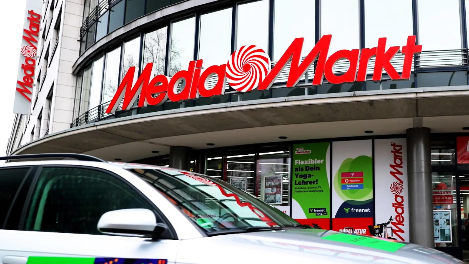 MediaMarktSaturn und Uber vereinbaren deutschlandweite Partnerschaft.