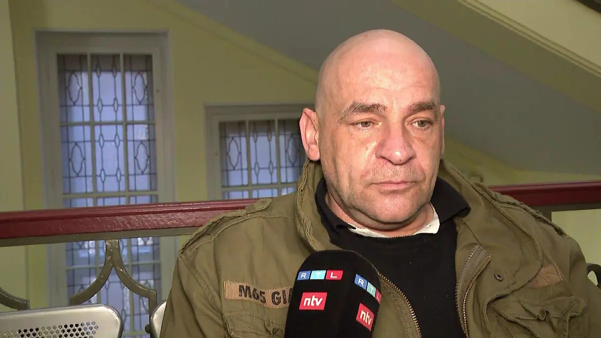 Emilys Vater Kay Schierwagen