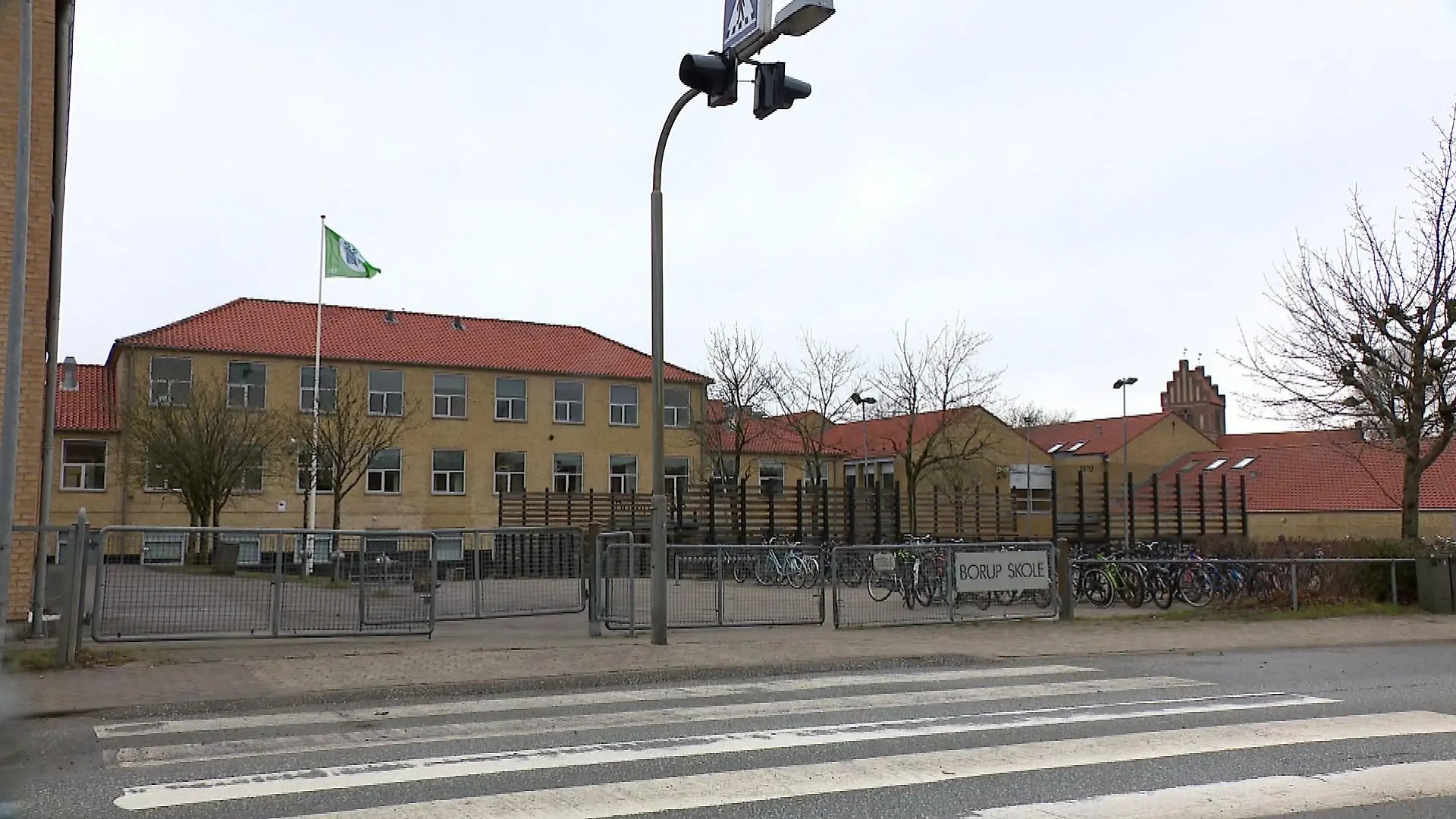 Schulhof in Dänemark