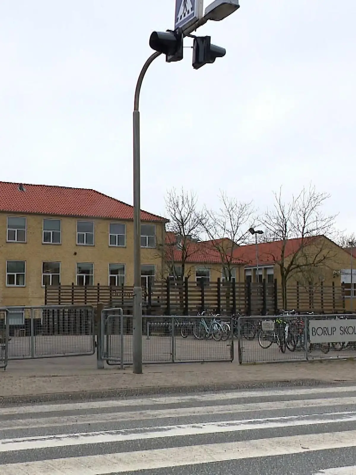 Schulhof in Dänemark