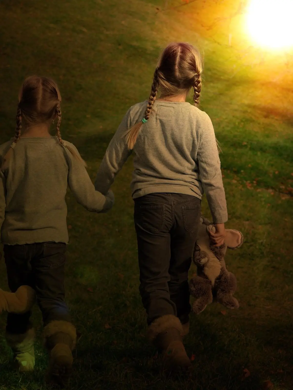 Kinder auf der Wiese