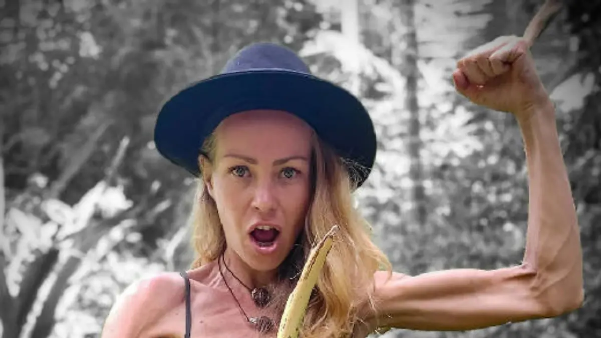 Influencerin Zhanna Samsonova während ihrer Rundreise durch Asien.