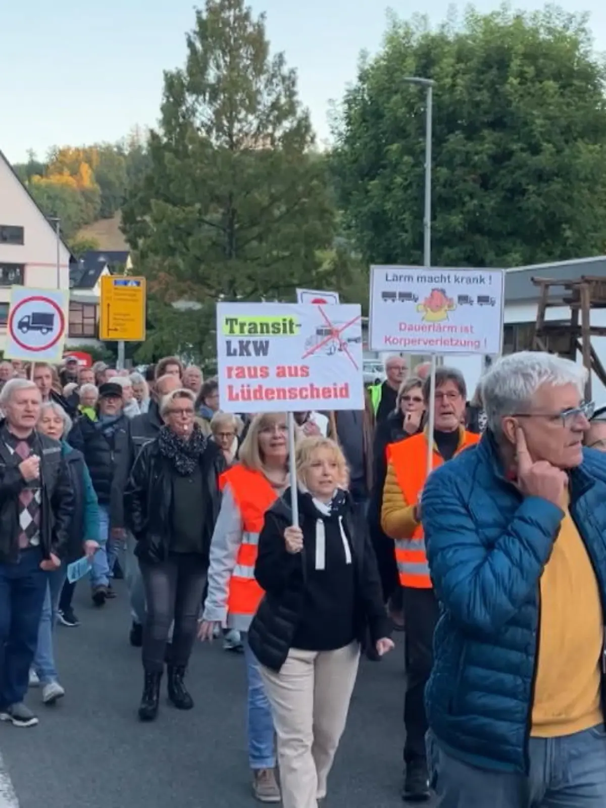 Bild zu: "Anwohner an Brücke genervt"