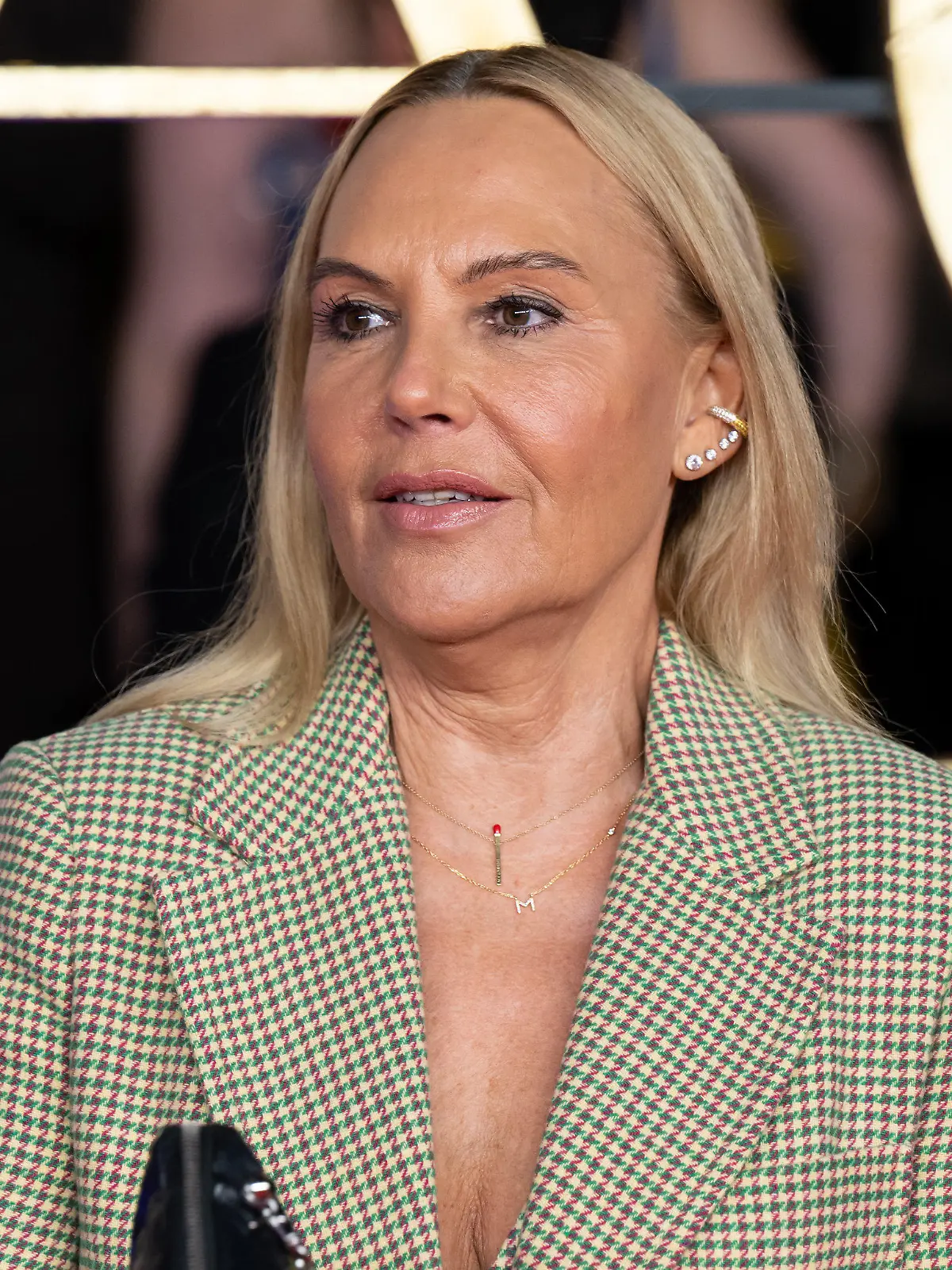 07.11.2022, Bayern, München: Natascha Ochsenknecht, kommt im Gärtnerplatztheater zur Deutschlandpremiere des Films «The Magic Flute · Das Vermächtnis der Zauberflöte». (zu dpa "Klassik gehört für Natascha Ochsenknecht zur Musikerziehung dazu") Foto: Sven Hoppe/dpa +++ dpa-Bildfunk +++