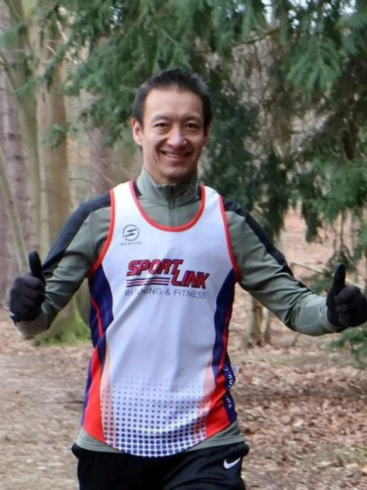 SONDERKONDITIONEN: PREISABSPRACHE! *EXCLUSIVE* 
Dick Cheung. Photo released February 13 2024. See SWNS story SWLSmarathon. A normally super-fit runner completed a gruelling half-marathon - only to discover he had had suffered a serious heart attack at the start.Dick Cheung, 48, was warming up for the 13 mile race when he felt ill and collapsed to the ground where he lay passed out for 20 seconds.The keen runner was helped to his feet by fellow competitors and despite feeling dazed and confused shrugged off it off and took part in the event.Mr Cheung went on to complete the Peterborough Half Marathon in a time of just over one hour and 35 minutes but now realises he is lucky to be alive.
 / action press