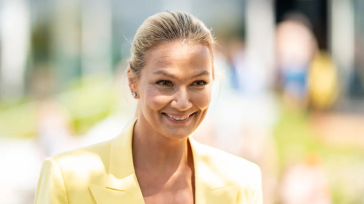 Franziska van Almsick, ehemalige deutsche Profi-Schwimmerin, aufgenommen während eines PR-Termins im Arriba-Erlebnisbad.