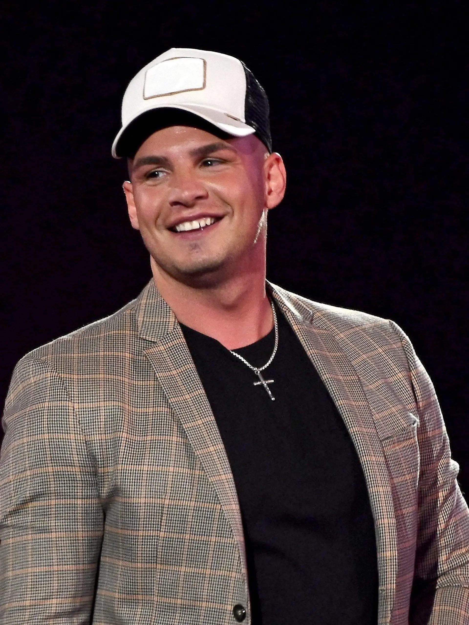 ARCHIV - 02.11.2019, Nordrhein-Westfalen, Dortmund: Der Sänger Pietro Lombardi tritt bei der ARD-Fernsehshow "Schlagerbooom 2019" in der Westfalenhalle auf. (zu dpa "Pietro Lombardi hat einen «wundervollen Menschen» gefunden") Foto: Henning Kaiser/dpa +++ dpa-Bildfunk +++