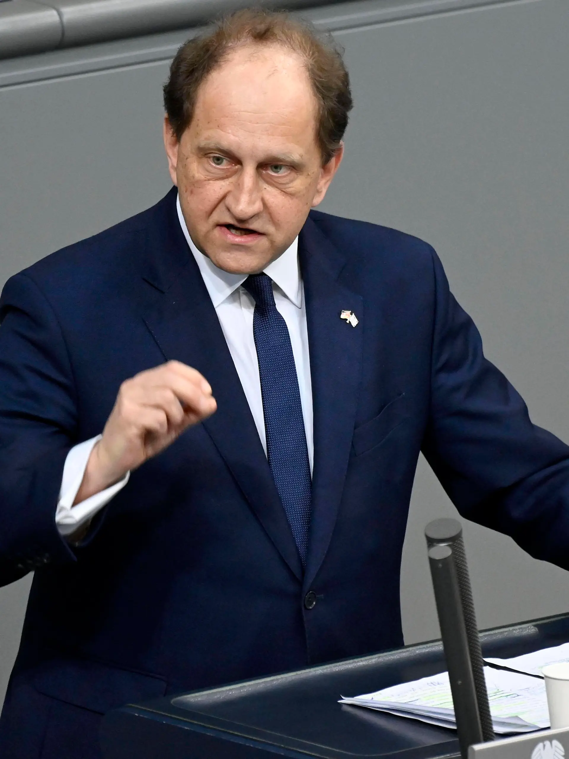  Alexander Graf Lambsdorff in der 14. Sitzung des Deutschen Bundestages im Reichstagsgebäude. Berlin, 27.01.2022 *** Alexander Graf Lambsdorff at the 14 session of the German Bundestag in the Reichstag building Berlin, 27 01 2022 Foto:xF.xKernx/xFuturexImage