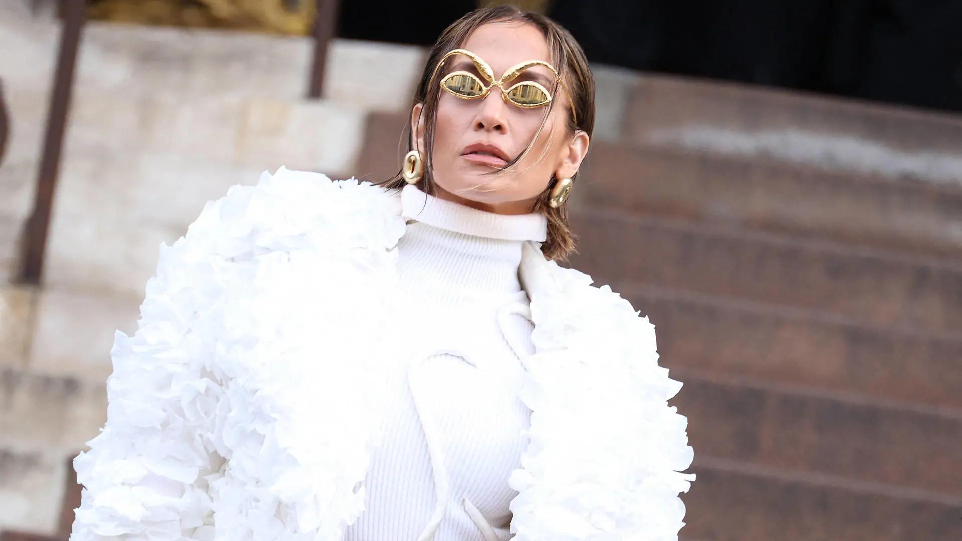 Entertainment Bilder des Tages Jennifer Lopez quitte le dÃ filÃ Schiaparelli Haute Couture Printemps/EtÃ 2024 dans le cadre de la Fashion Week de Paris Jennifer Lopez quitte le dÃ filÃ Schiaparelli Haute Couture Printemps/EtÃ 2024 dans le cadre de la Fashion Week de Paris le 22 janvier 2024. Dins Guignebourg/Bestimage Jennifer Lopez leaves the Schiaparelli Haute Couture Spring/Summer 2024 show as part of Paris Fashion Week in Paris on January 22, 2024. Paris France PUBLICATIONxINxGERxAUTxSUIxONLY Copyright: xDenisxGuignebourgx/xBestimagexDenisxGuignebourgx/xBestimagex